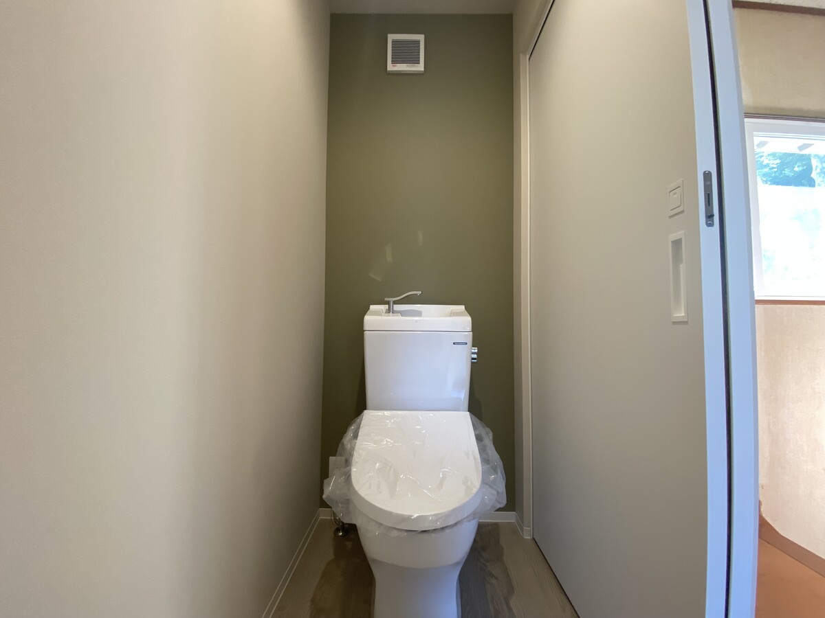 新トイレへ