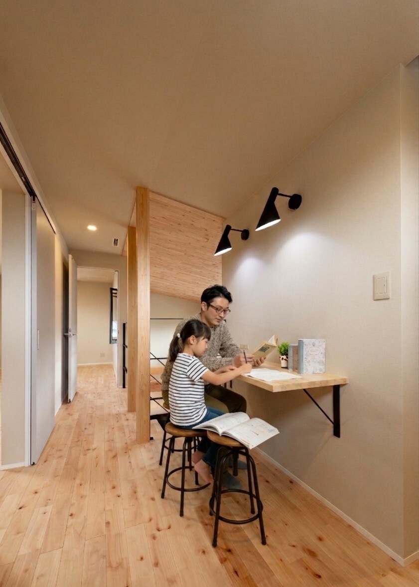 桜とグレーが奏でる温もりの家