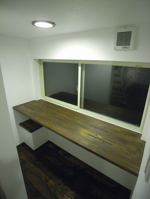 【スタディースペース】階段下スペースを利用して書斎を創りました！