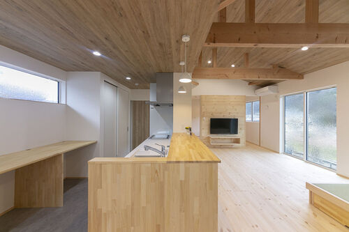 【LDK】「とにかくシンプルに」というご要望に合わせ、使用する色味も最小限に抑え、清潔感溢れる優しい空間になりました！