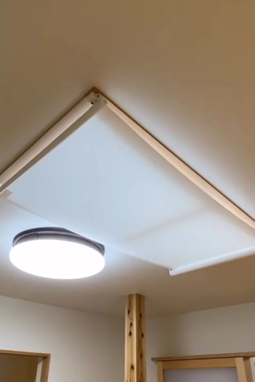 【ロールスクリーン】日差しや暑さを調整できるように、天窓にロールスクリーンを設けています！