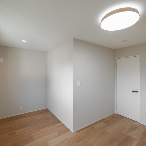 【部屋５】